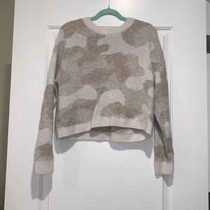 Express - Camouflage Beige + Off-White Cropped Sweater (Size M)